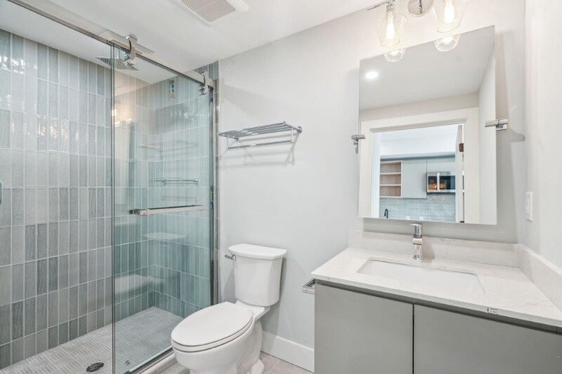 Building Photo - 3748 Lancaster Ave