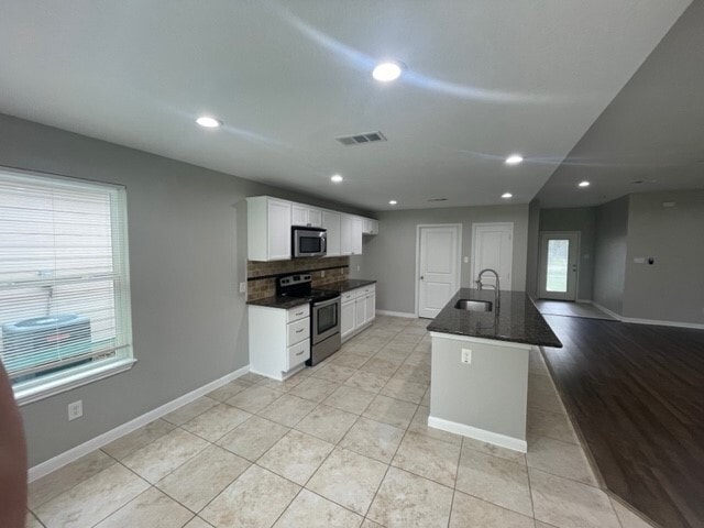 Building Photo - 604 W Willis St