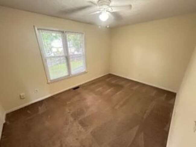 Building Photo - 125 Manorwood Ct