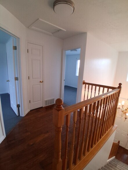 Building Photo - 1412 E 820 S
