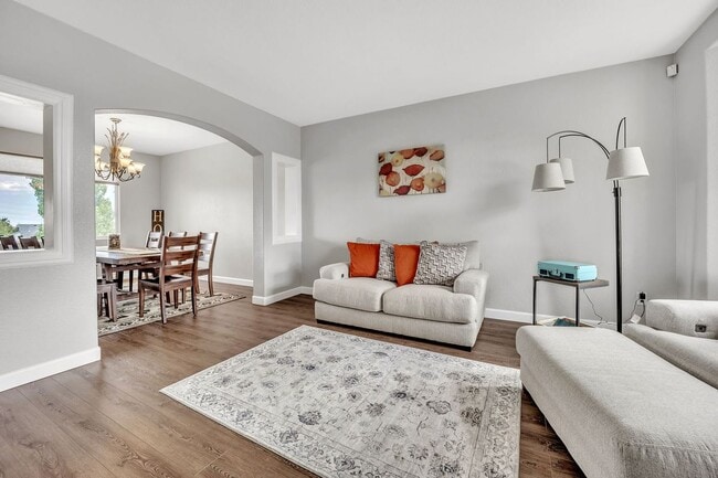 Building Photo - 9811 Carrington Dr