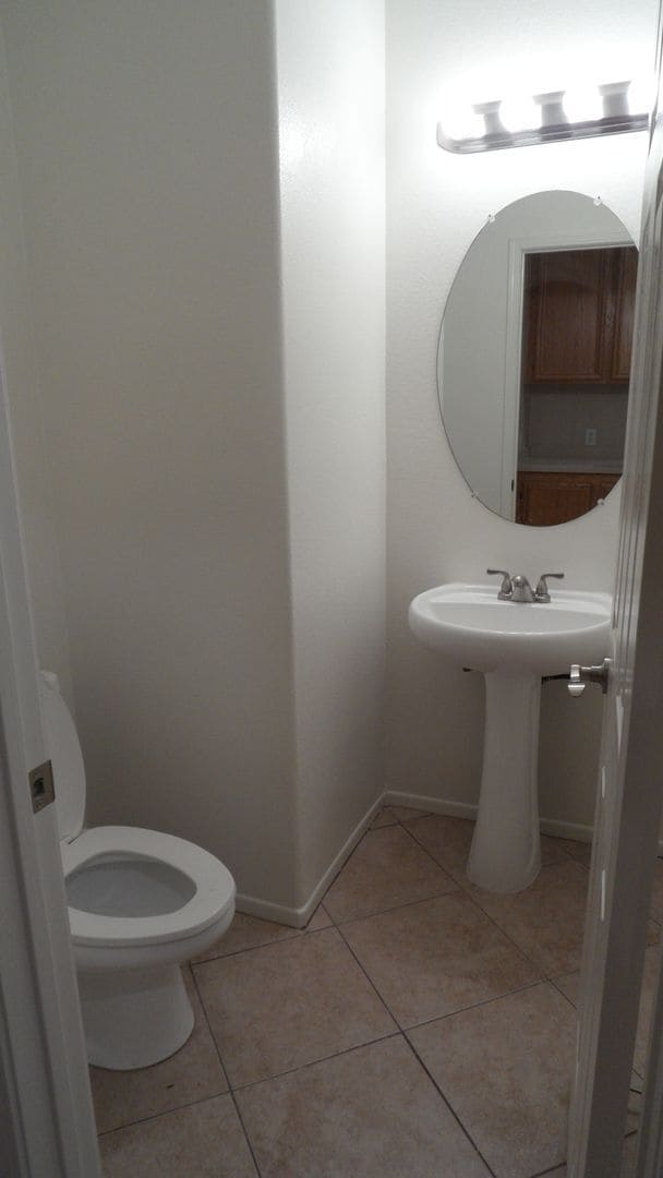 Building Photo - Single Story 4 BR 2.5 BA  Home On Cul-de-sac With 3 Car Attached Garage