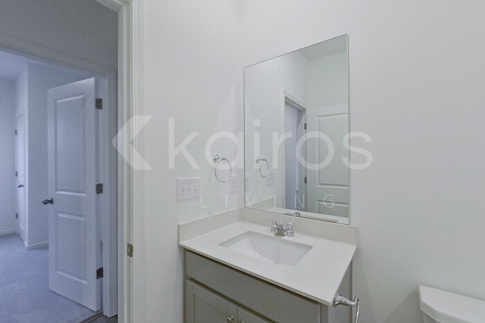 Building Photo - 210 Birch Ave