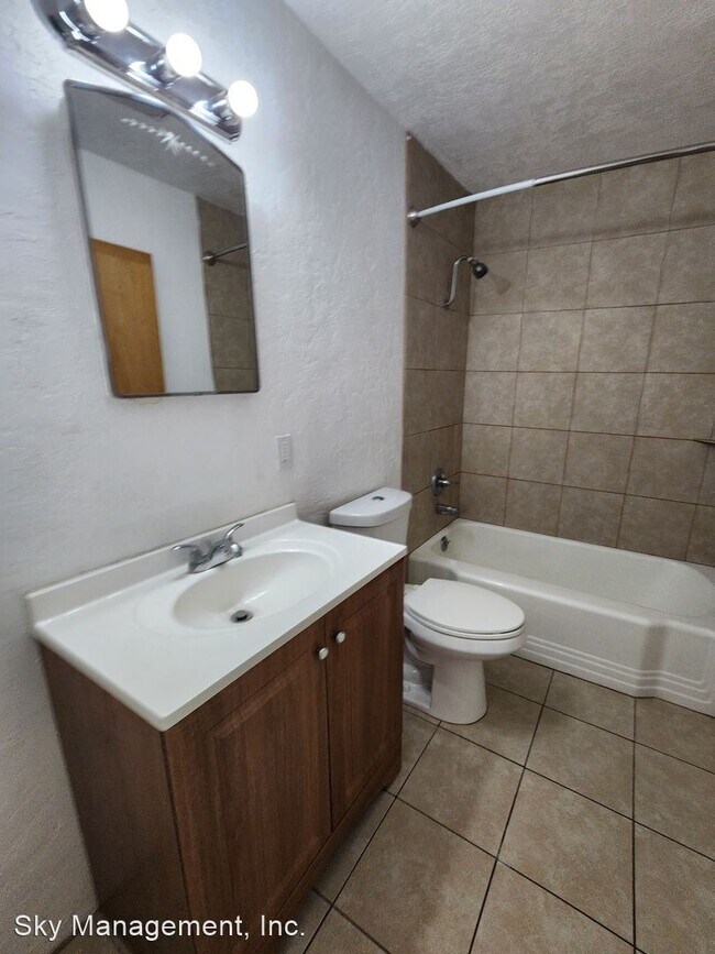 Building Photo - 3 br, 2 bath House - 1400 Buena Vista Dr SE