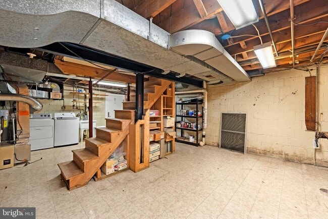 Building Photo - 621 S Taylor St