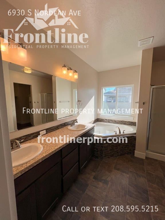 Building Photo - 6930 S Nordean Ave