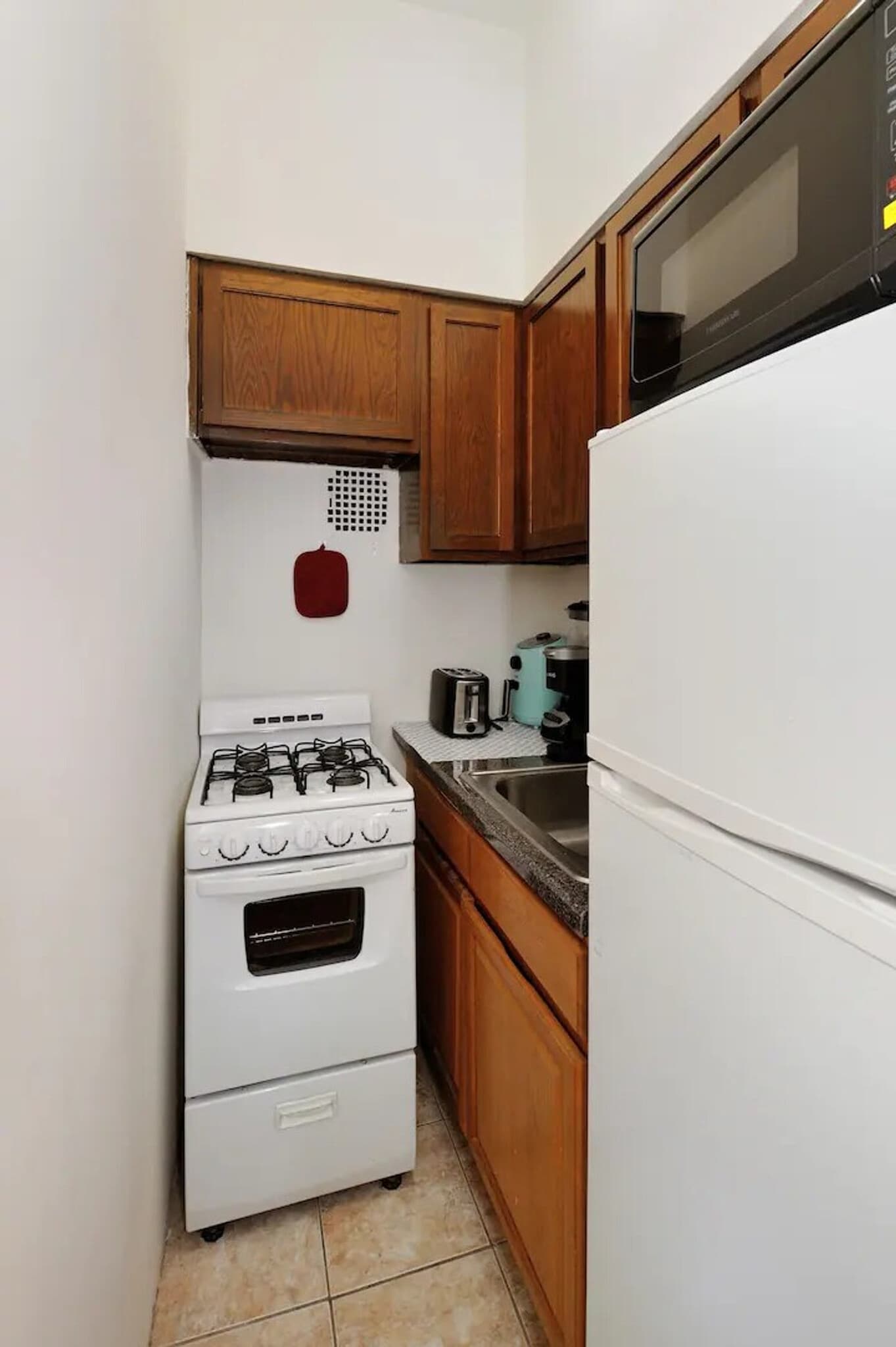 Building Photo - 293 E 92nd St