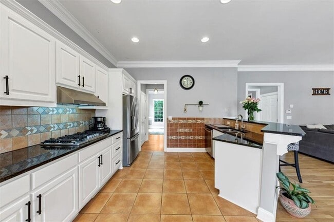 Building Photo - 3440 Burdett Ct