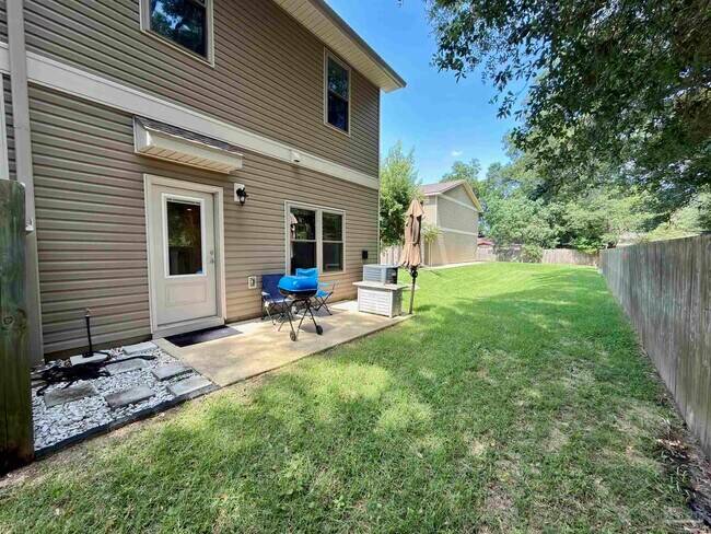 Building Photo - 3511 Mossy Oak Villas Cir