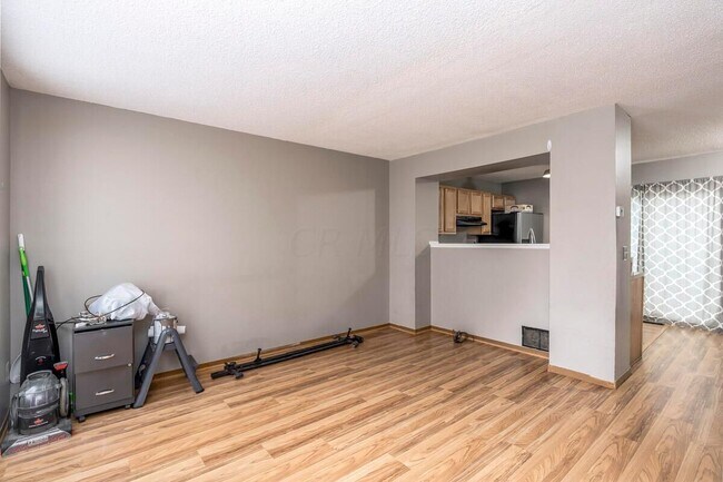 Building Photo - 7695 Barkwood Dr