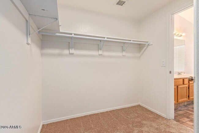 Building Photo - 6585 N 77th Dr