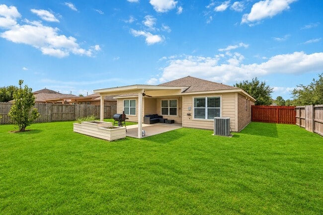Building Photo - 9903 Garnet Springs Dr