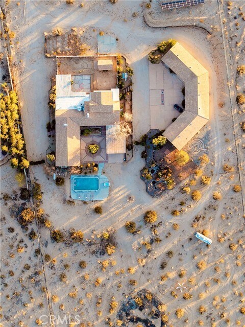 Building Photo - 70410 Cottonwood Dr