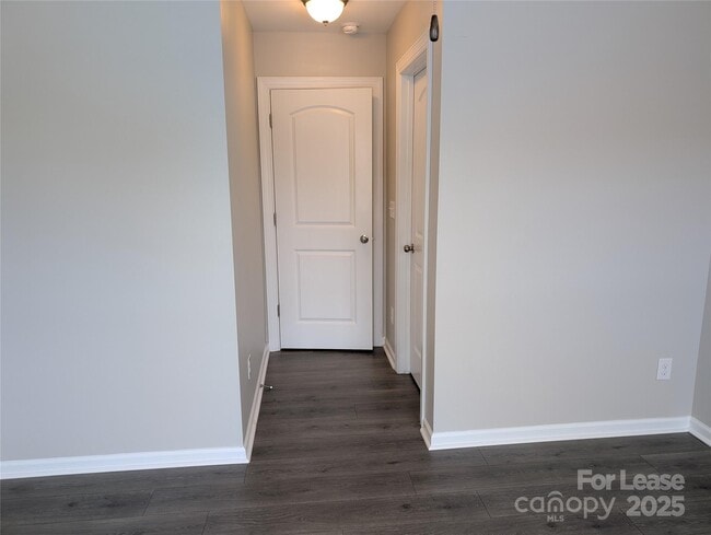 Building Photo - 5508 Trieg Dr