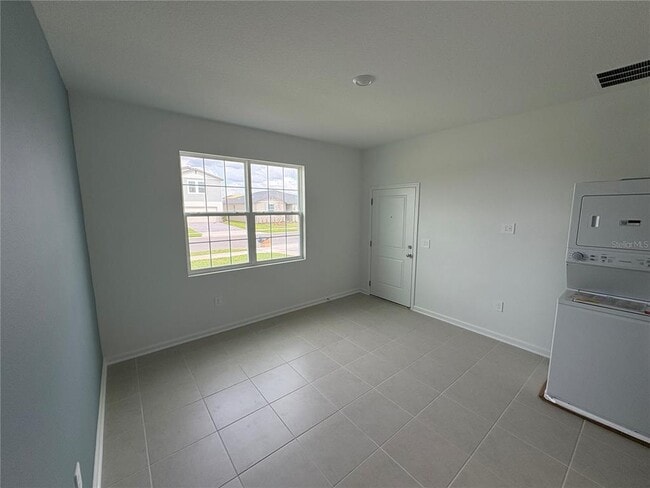 Building Photo - 5241 Green Belt Dr