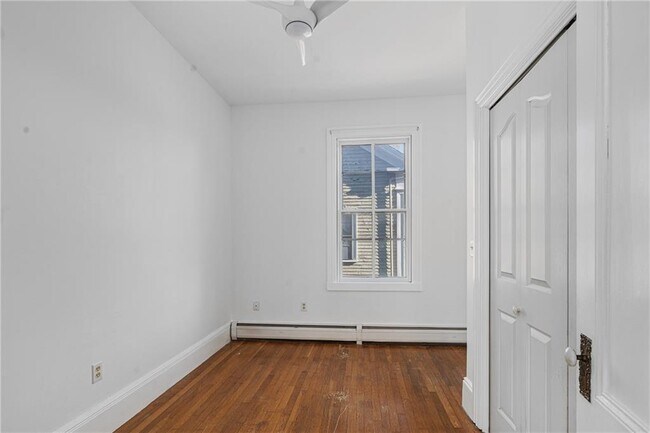 Building Photo - 89 Oak St