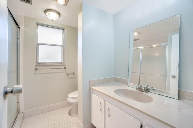 Building Photo - 3951 Via Poinciana