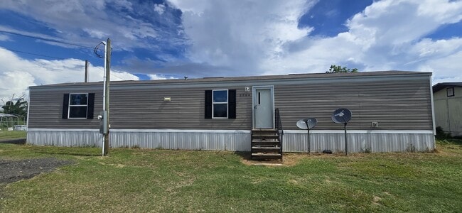 Primary Photo - 2739 E 11th Ct