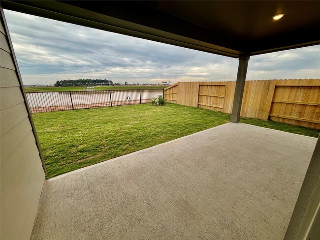 Building Photo - 21807 Black Tulip Ln