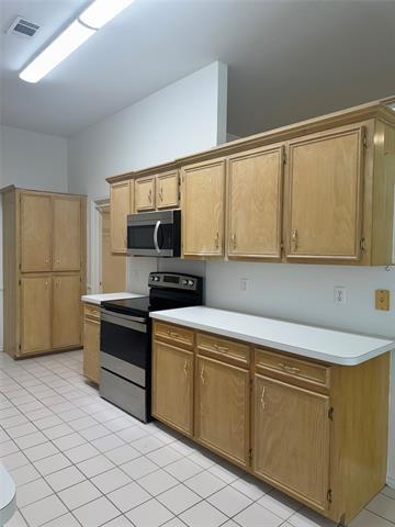 Building Photo - 217 Morene Ave