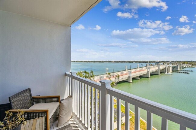 Building Photo - 500 Treasure Island Causeway