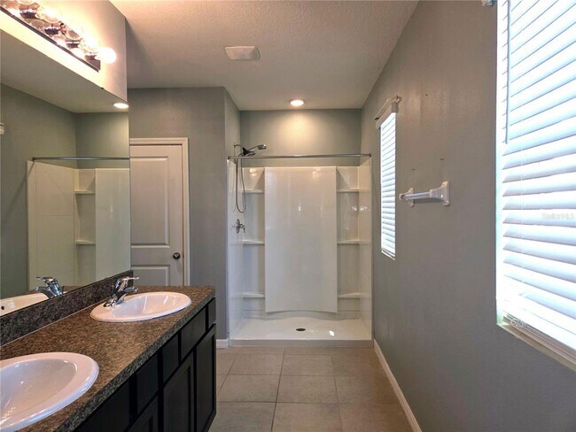 Building Photo - 109 Tierra Verde Way