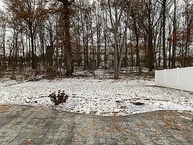 Building Photo - 32918 Rebecca Ln