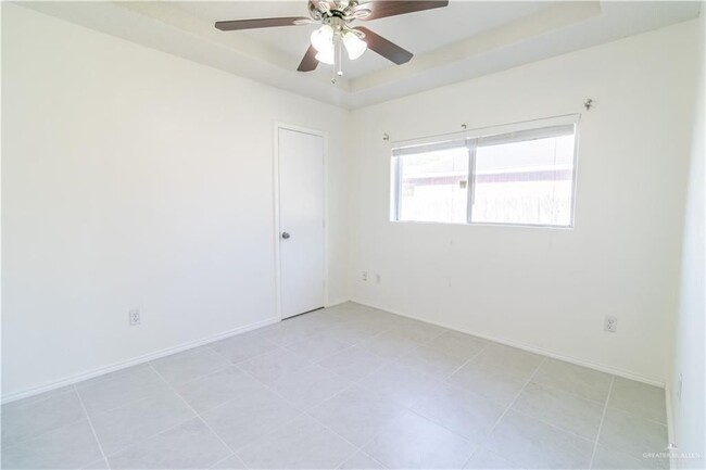Building Photo - 404 Chile Pequin Dr