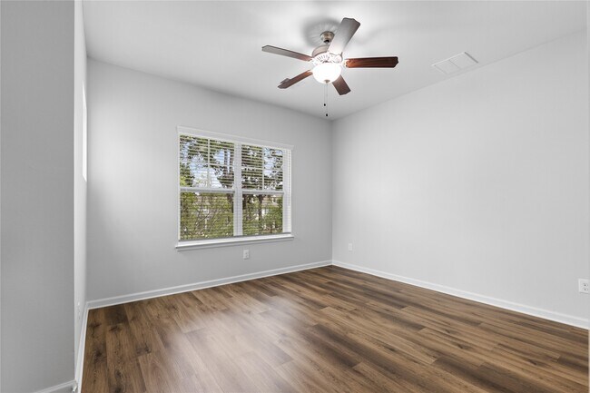 Building Photo - 243 Kendrick Pines Blvd