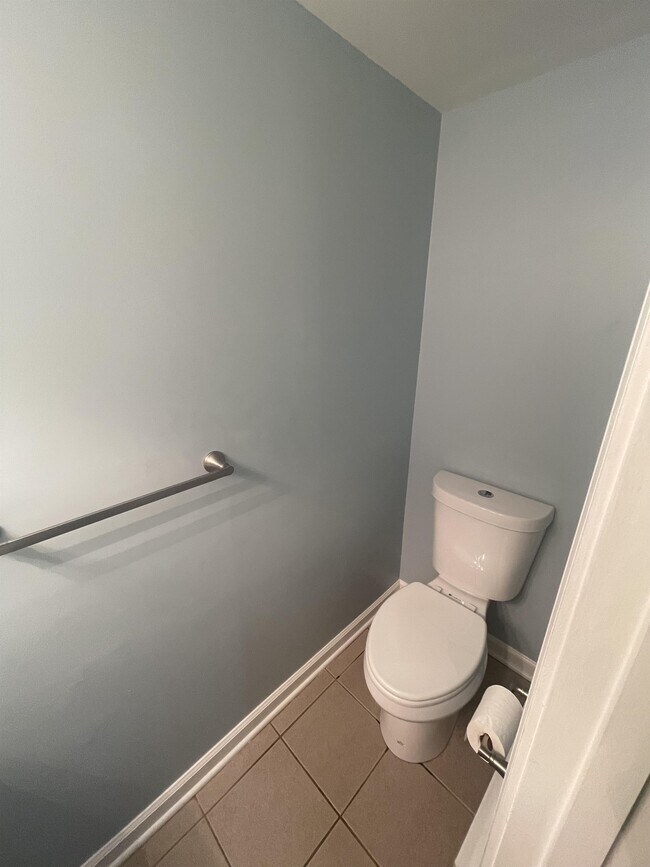 Building Photo - 119 Iron Oaks Cir