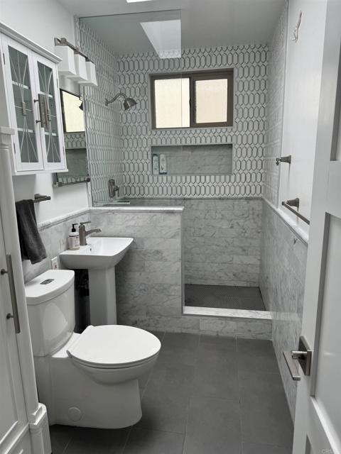 Building Photo - 250 Avenida Monterey