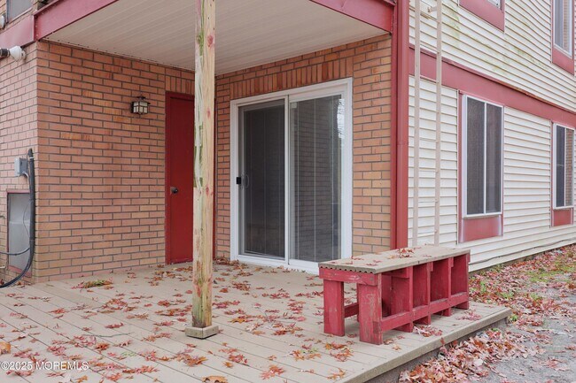 Building Photo - 89 Northrup Dr