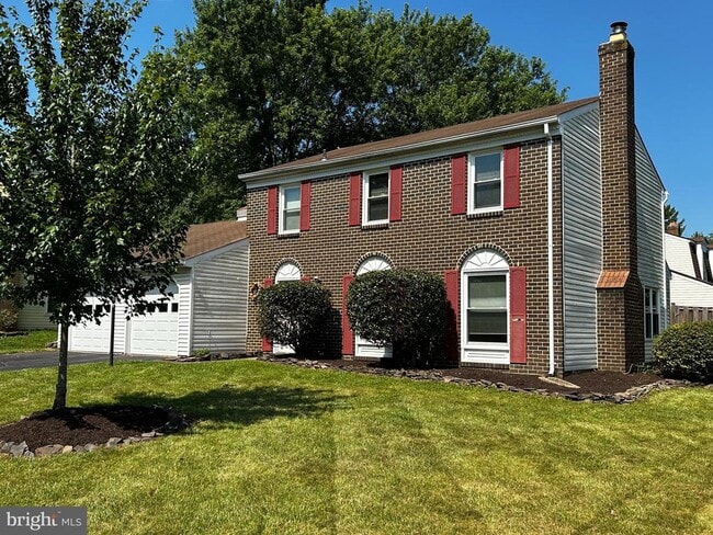 Primary Photo - 1700 Sadlers Wells Dr