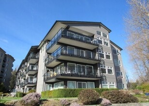 Building Photo - 2bd/1.75ba Kirkland Condo