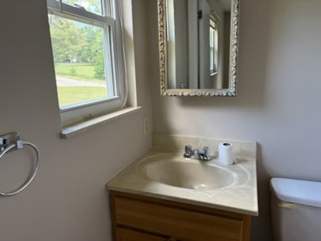 Building Photo - 2 Bed, 1.5 Bath Single Family Home in Mary...