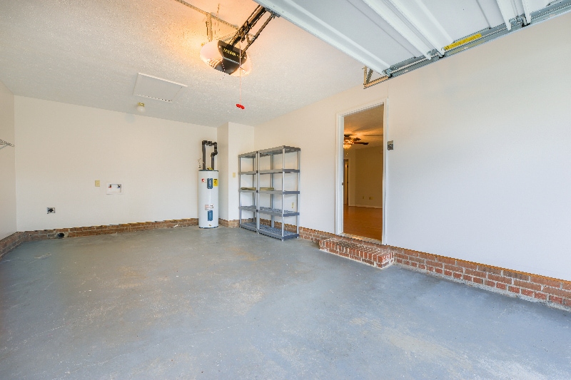 Building Photo - 6413 Rhemish Dr