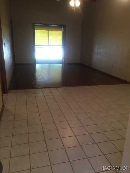 Building Photo - 270 E Glassboro Ct