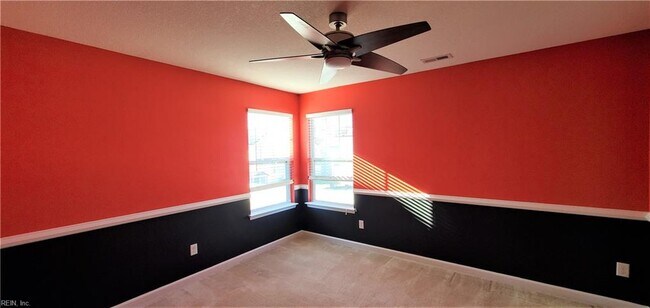 Building Photo - 2145 Bellflower Wy