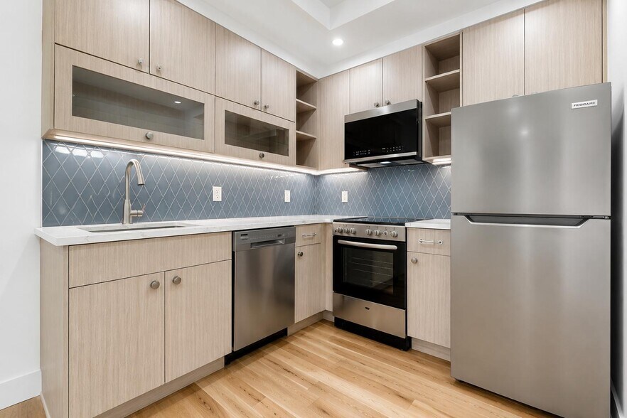 Building Photo - 524 W 134th St