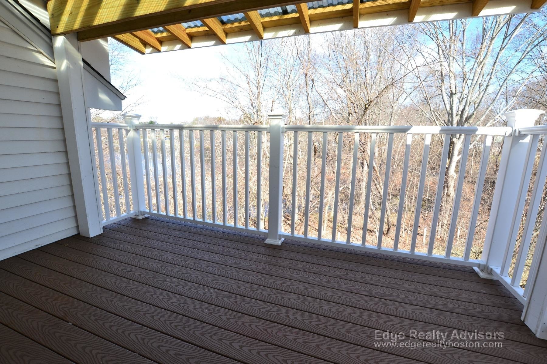 Building Photo - 5 General Greene Ave