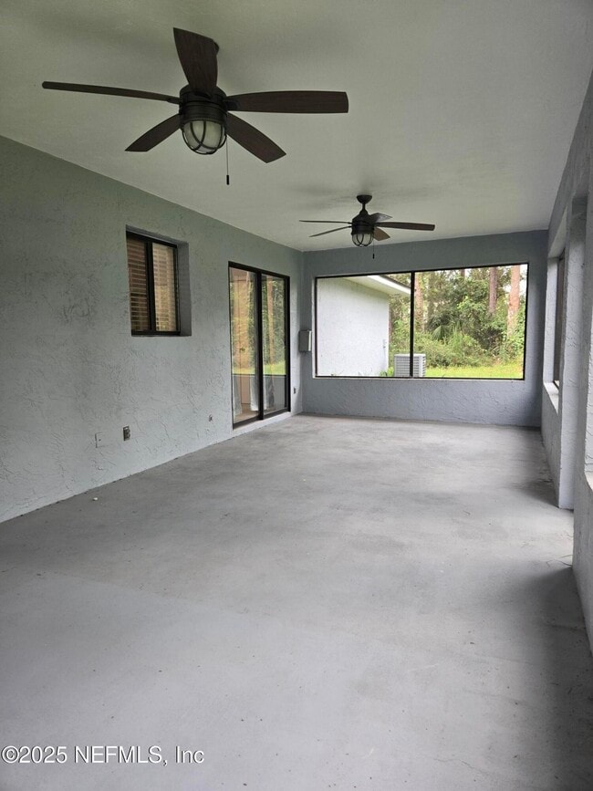 Building Photo - 22 Bird of Paradise Dr