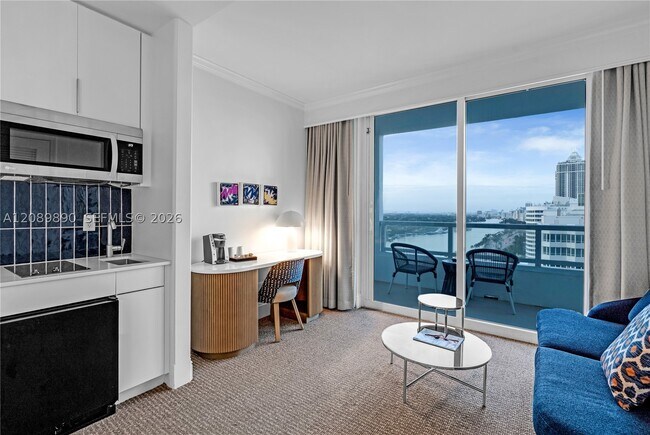 Building Photo - 4401 Collins Ave