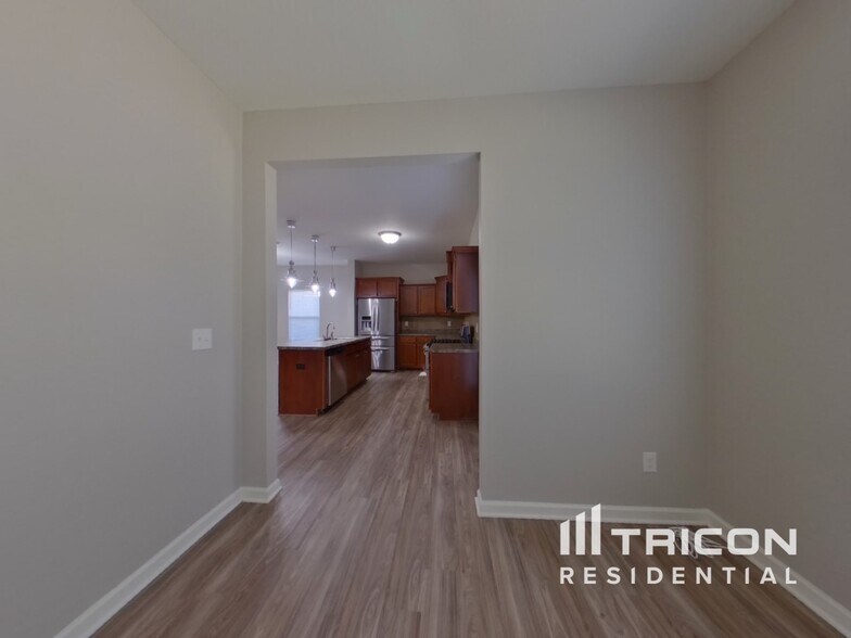 Building Photo - 1551 Peabody Court