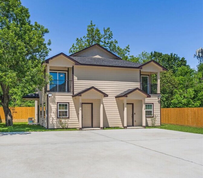 Outside View! - 5011 Mallow St