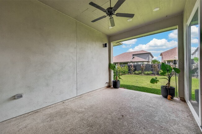 Building Photo - 616 Cape Capri Dr