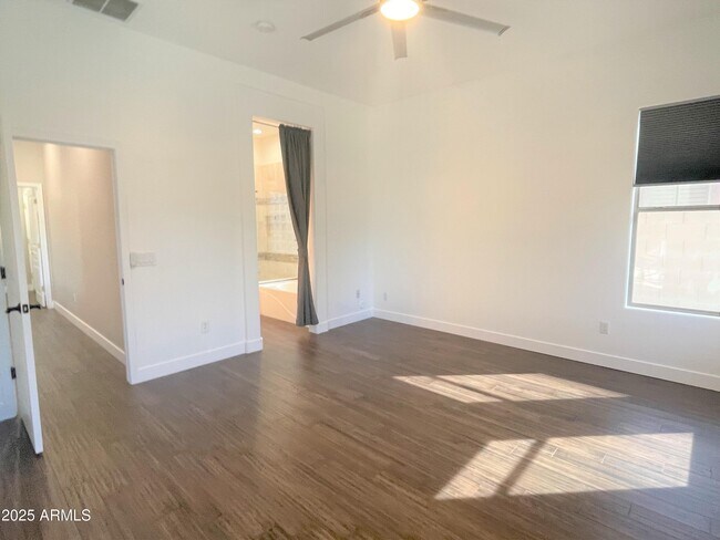 Building Photo - 35018 N 27th Ave