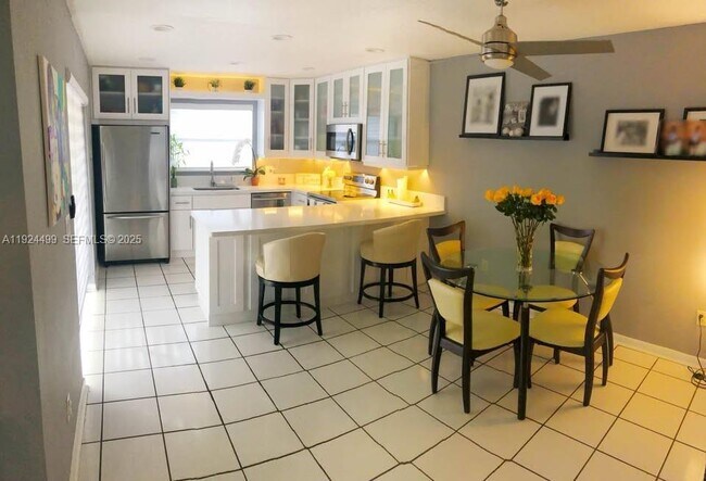 Building Photo - 13993 SW 94th Cir Ln