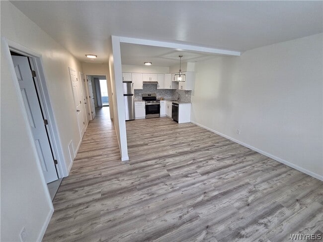 Building Photo - 255 Portage Rd