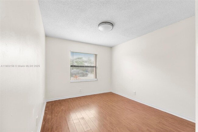 Building Photo - 9601 Dunhill Dr