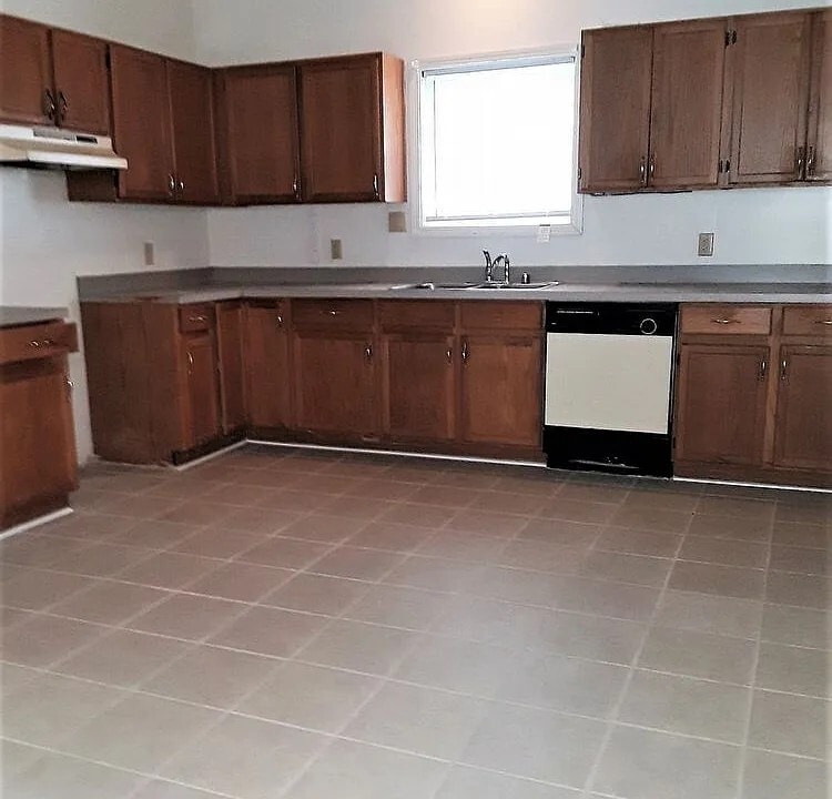 Building Photo - 1810 Magazine St